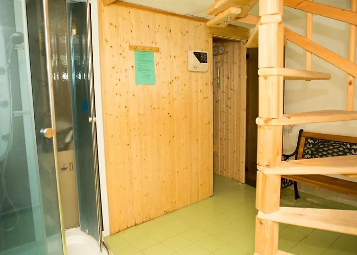 Хотел дева 3*