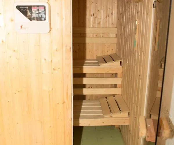 Хотел дева 3*